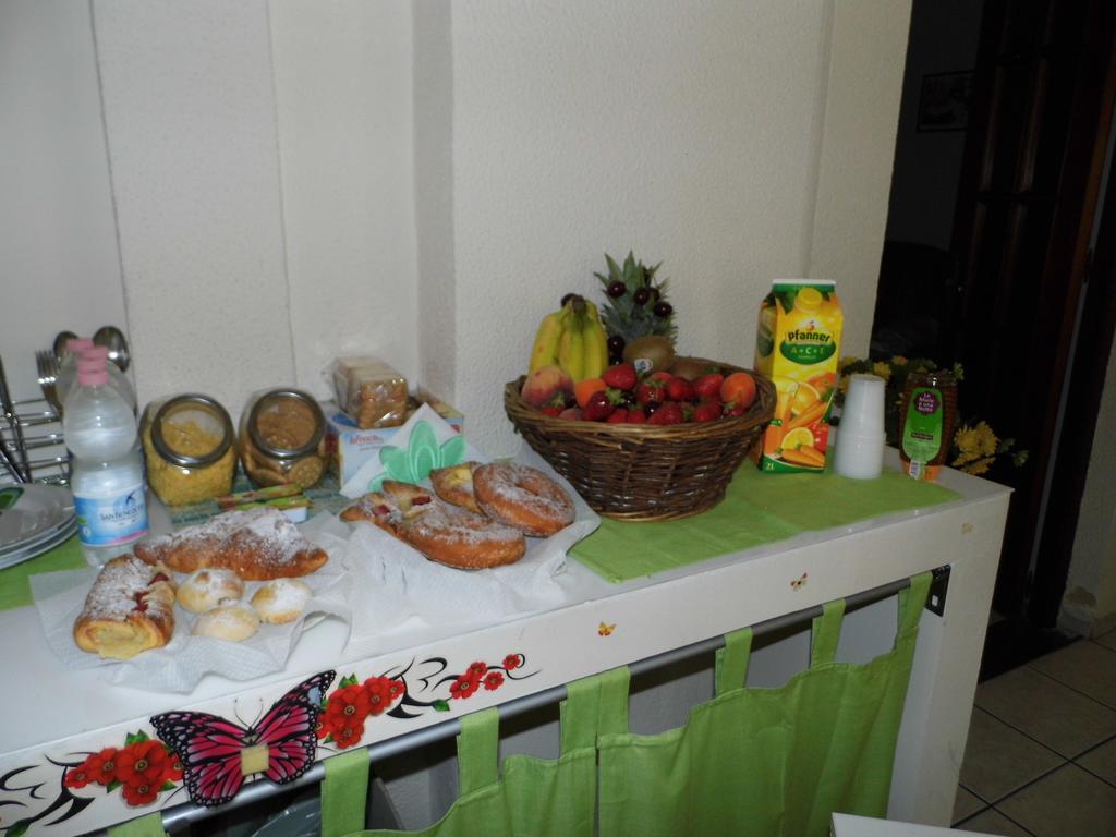 B&B Mascagni Catánia Buitenkant foto