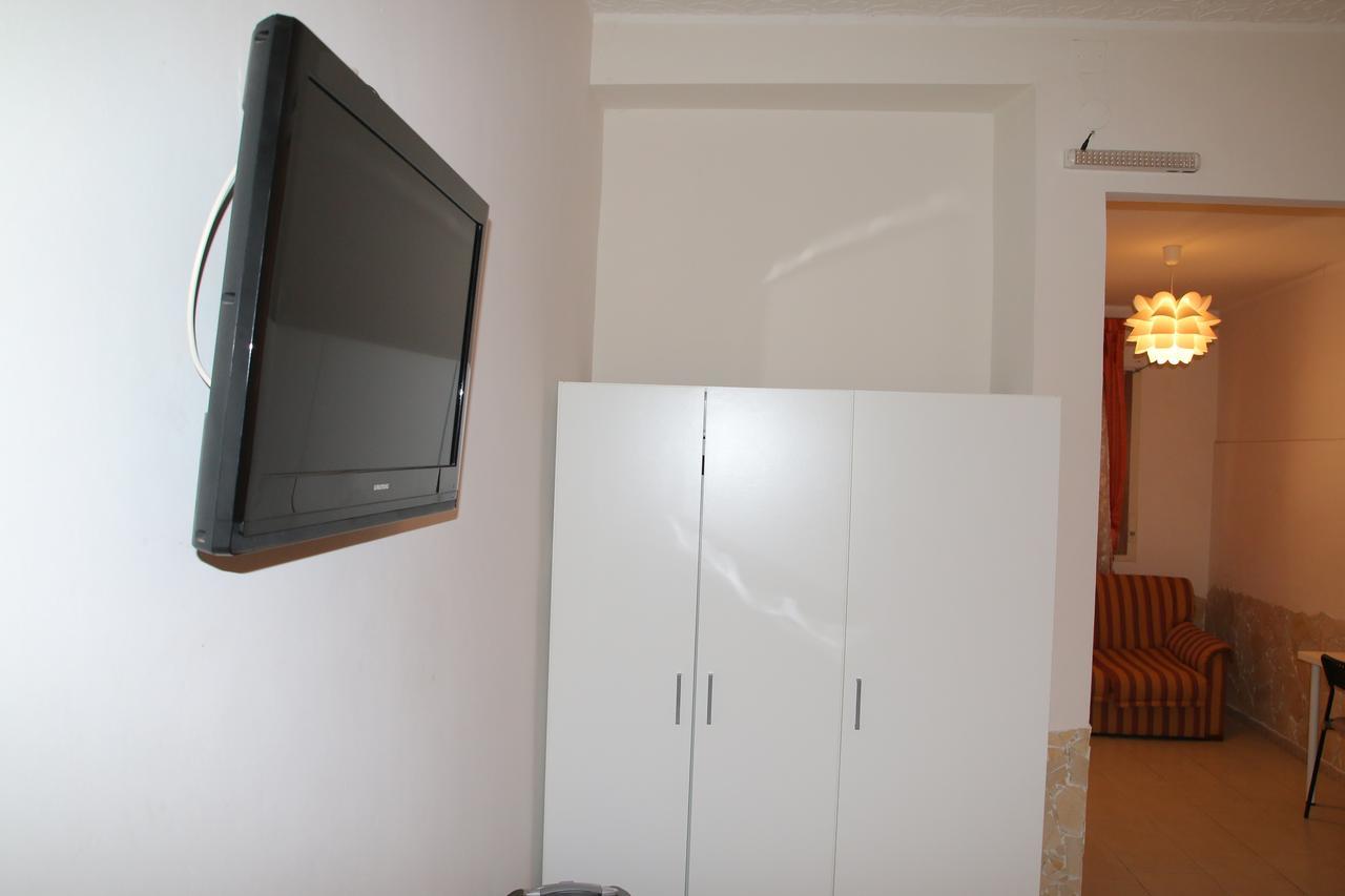B&B Mascagni Catánia Buitenkant foto