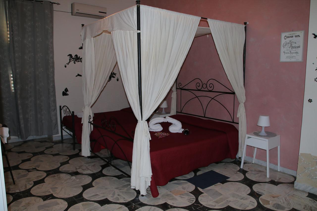 B&B Mascagni Catánia Buitenkant foto