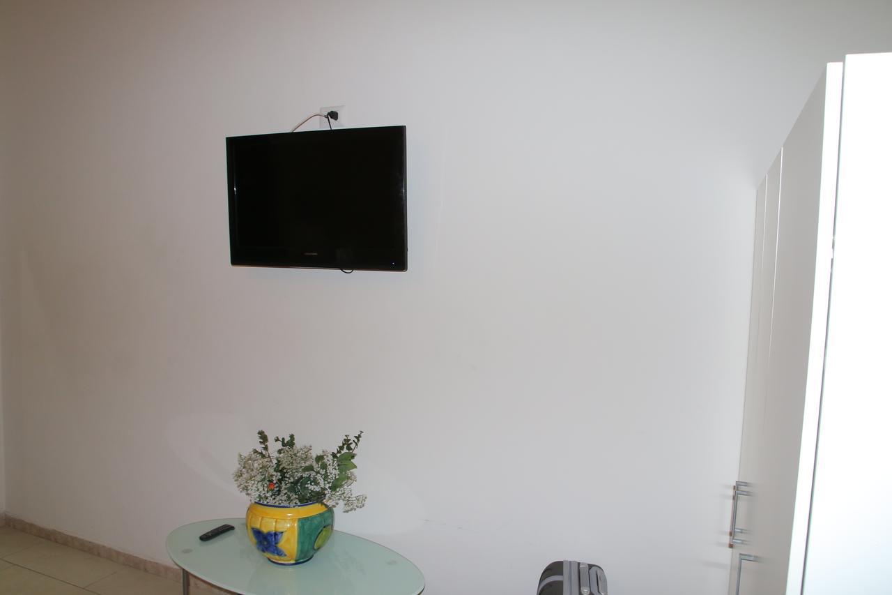 B&B Mascagni Catánia Buitenkant foto